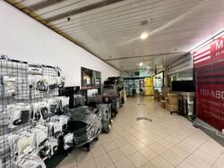 Sim Lim Square (D7), Shop House #453039761